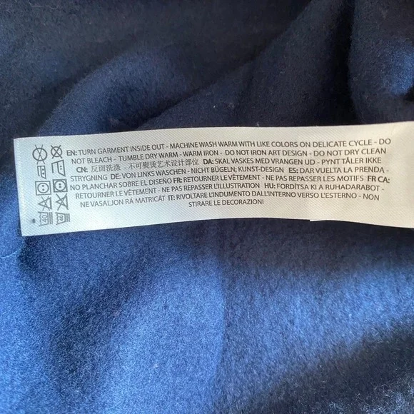 Ariat Real Navy Blue Hoodie Sweatshirt Women Size L Shield Graphic Logo NWT Gift - Picture 5 of 10